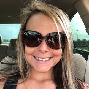 Meet your Posher, Posh